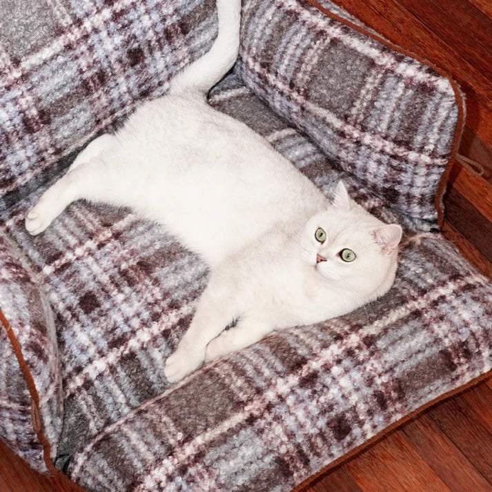 Cama Sofá para Pets Vintage Xadrez com Lateral Retrátil - Zeze