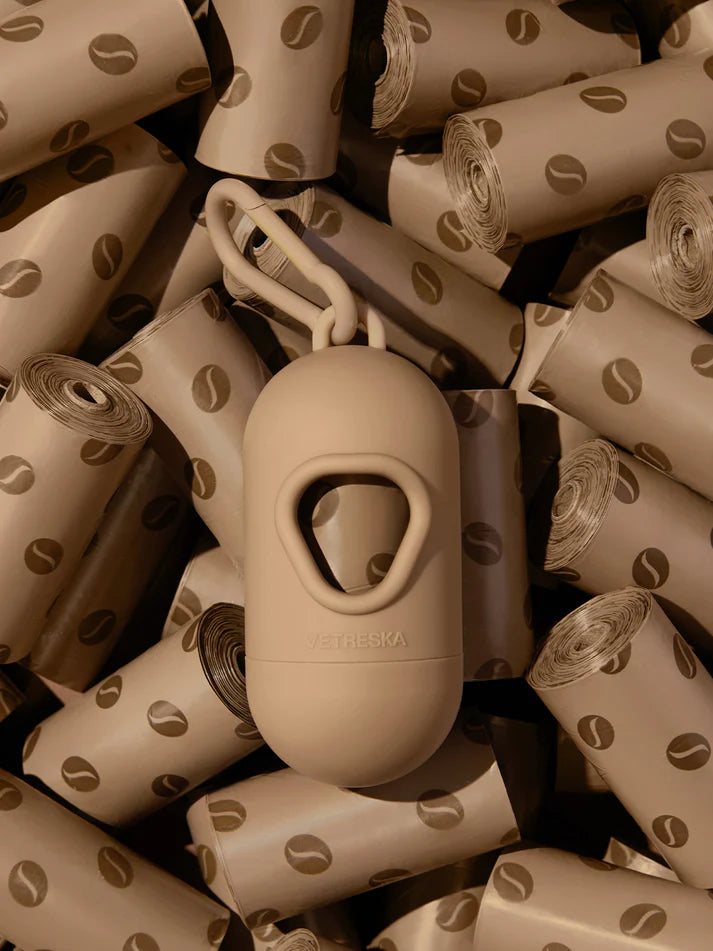 Vetreska Coffee Poop Bags & Dispenser Set - 1 Cata Caca + 12 Rolos