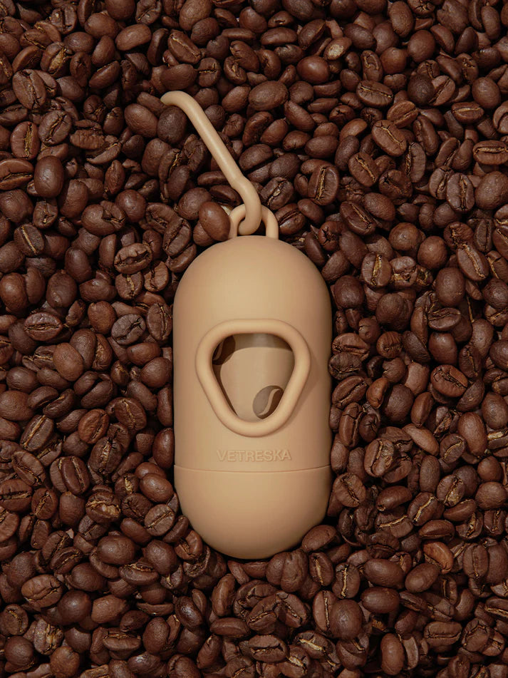 Vetreska Coffee Poop Bags & Dispenser Set - 1 Cata Caca + 1 Rolo