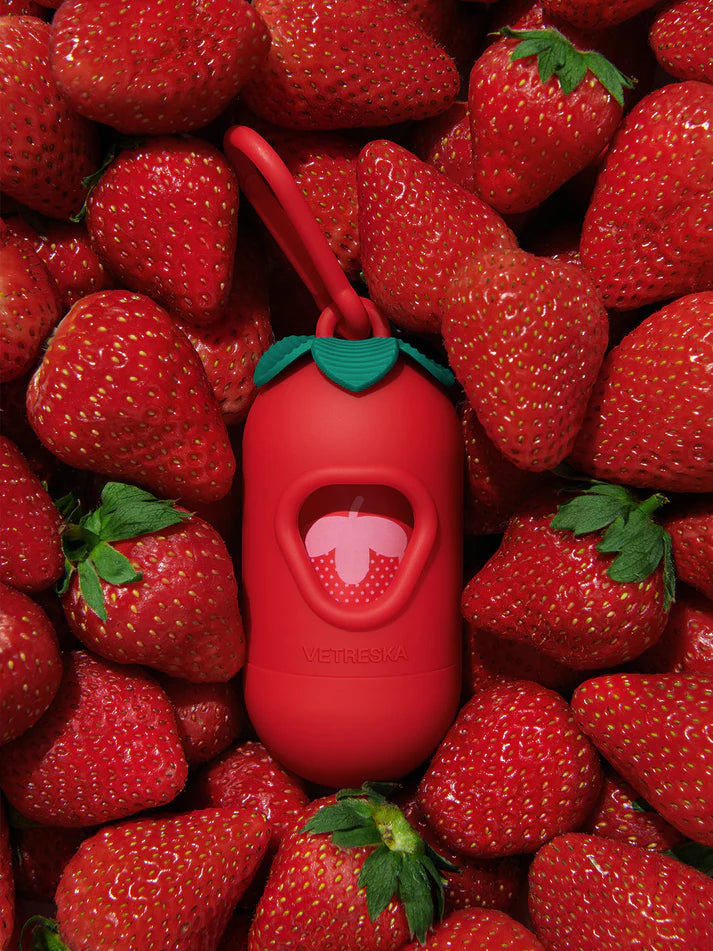 Vetreska Strawberry Poop Bags & Dispenser Set - 1 Cata Caca + 1 Rolo